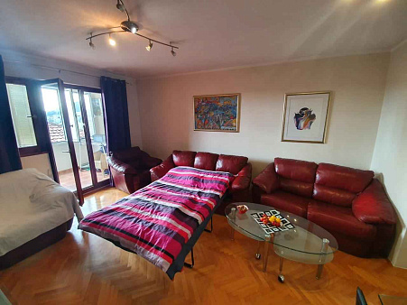Two-bedroom apartment in Budva — photo 2